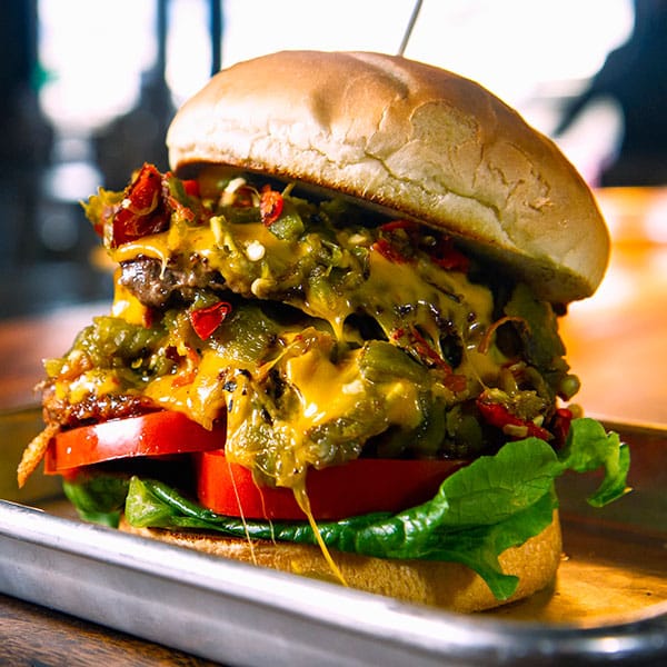 Green chile cheeseburger